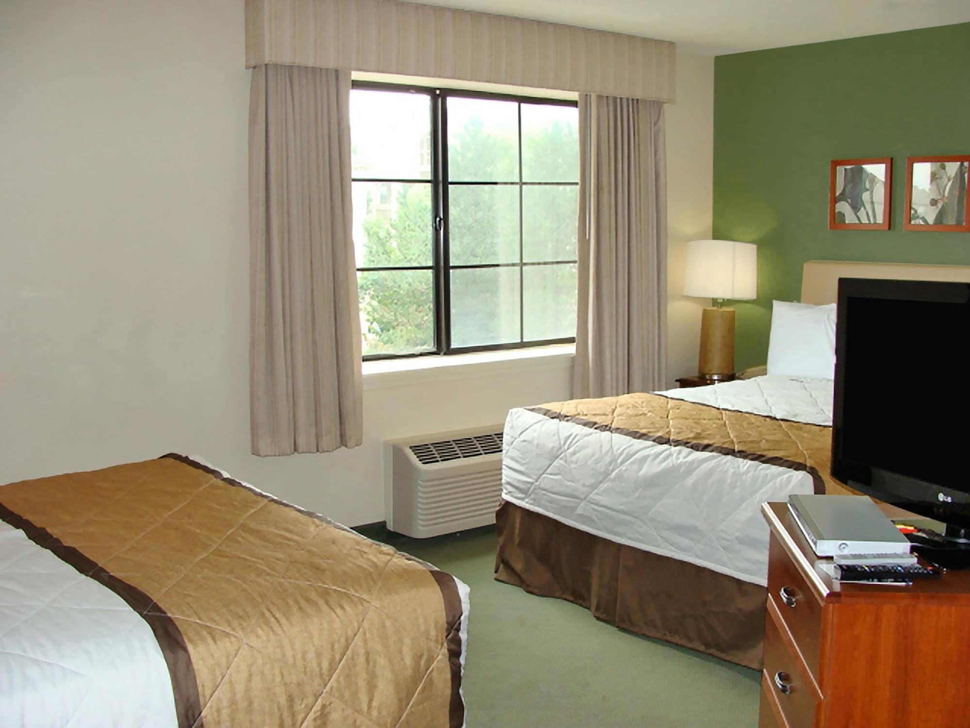 Suburban Studios Copley Akron West Экстерьер фото