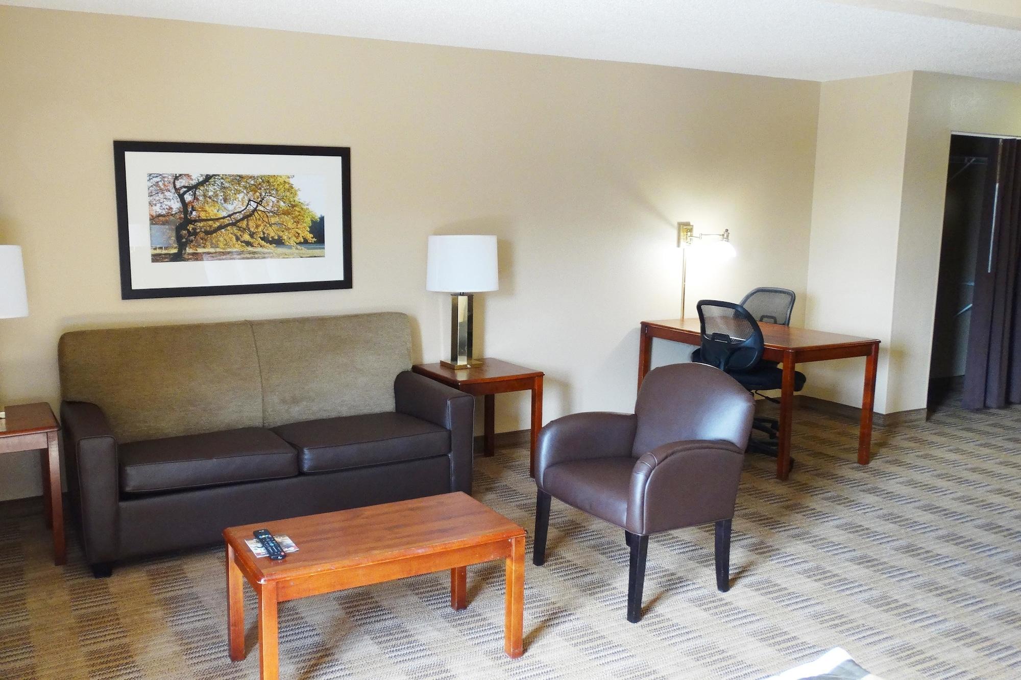 Suburban Studios Copley Akron West Экстерьер фото