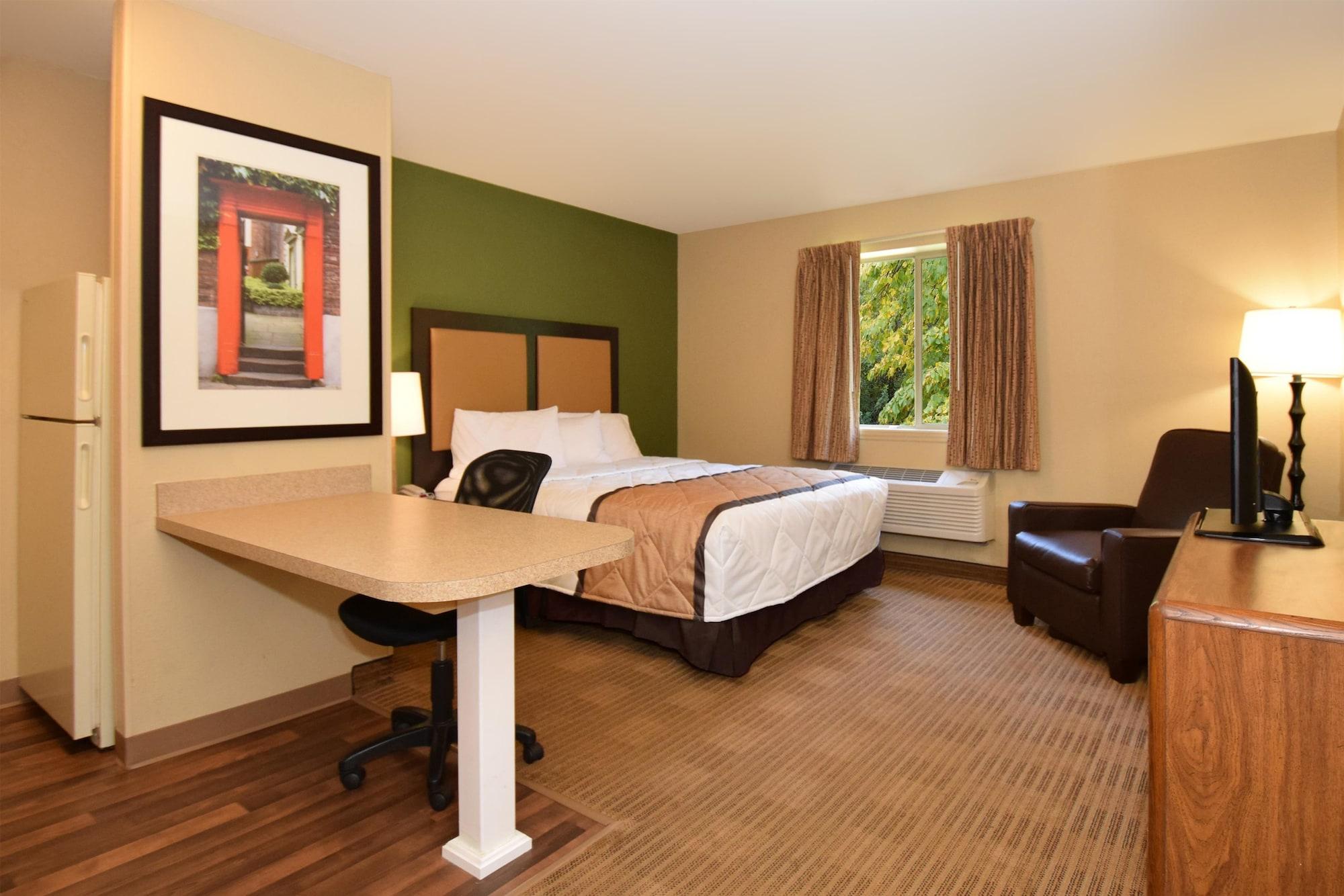 Suburban Studios Copley Akron West Экстерьер фото