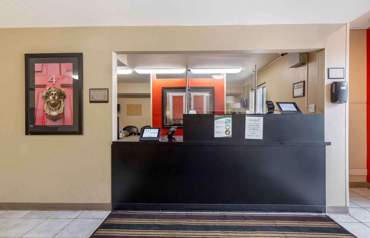 Suburban Studios Copley Akron West Экстерьер фото