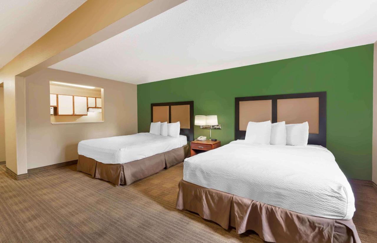 Suburban Studios Copley Akron West Экстерьер фото