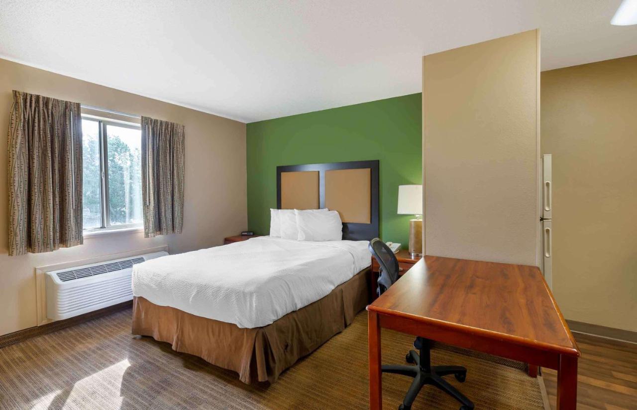 Suburban Studios Copley Akron West Экстерьер фото