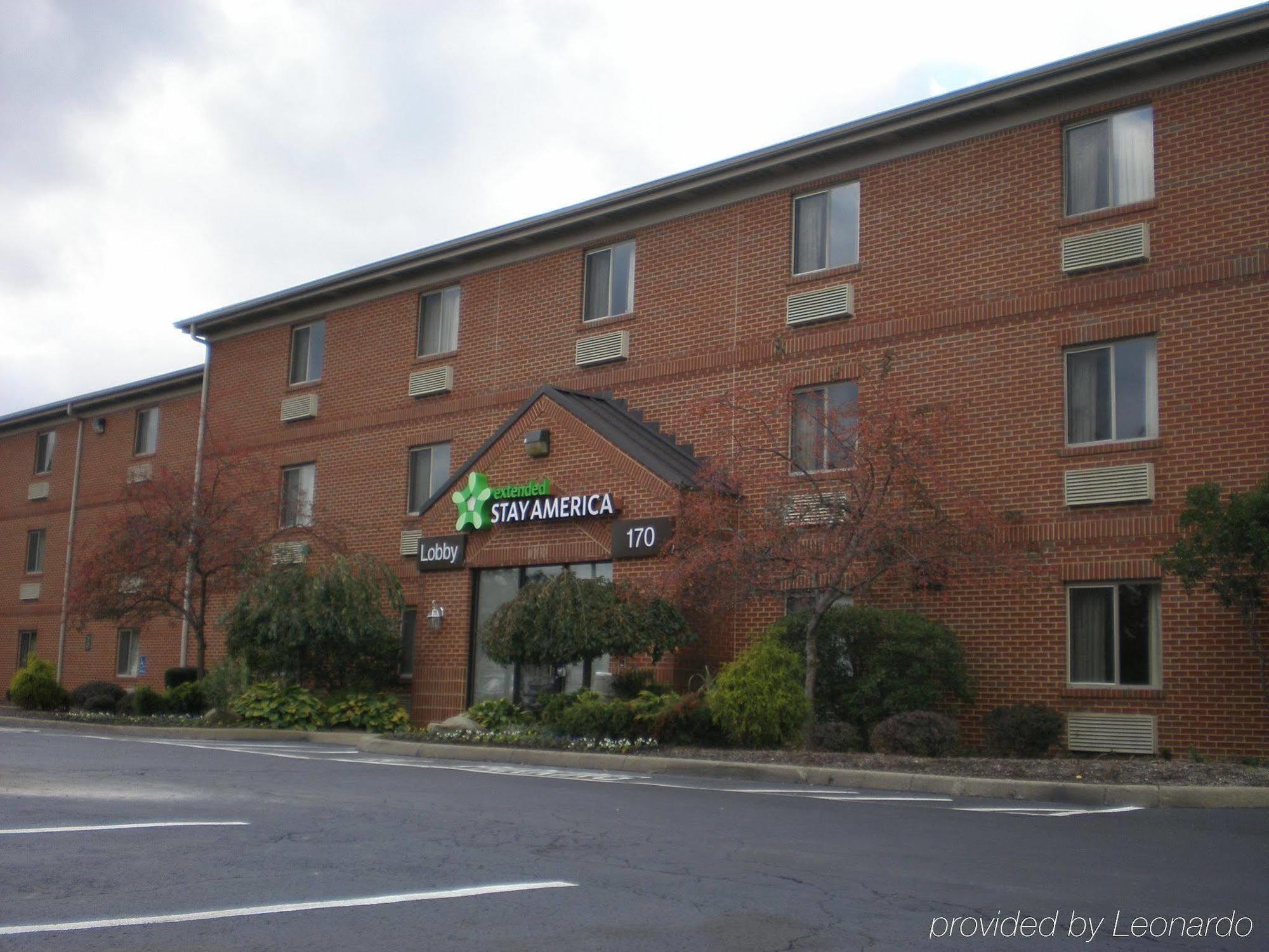 Suburban Studios Copley Akron West Экстерьер фото