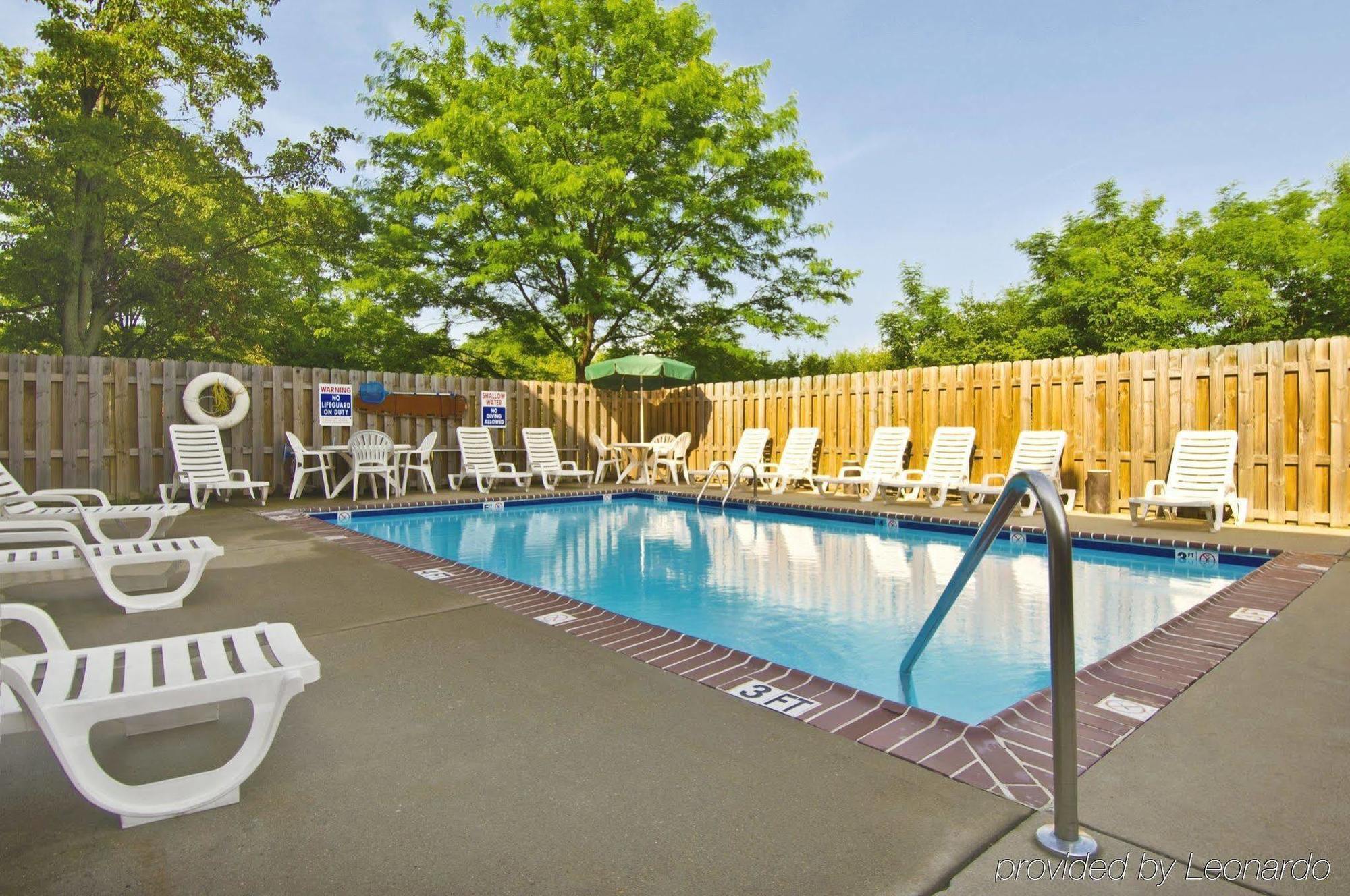 Suburban Studios Copley Akron West Экстерьер фото