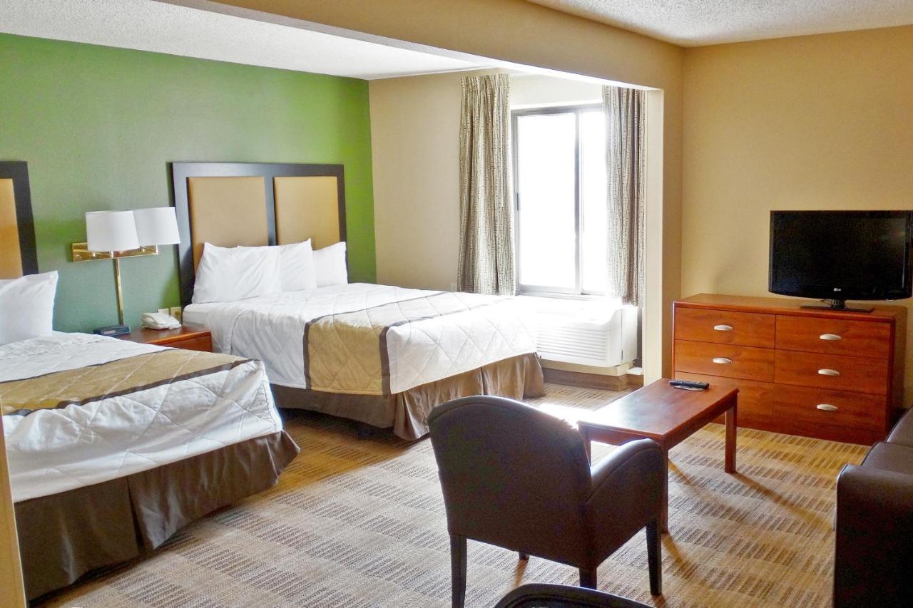 Suburban Studios Copley Akron West Экстерьер фото